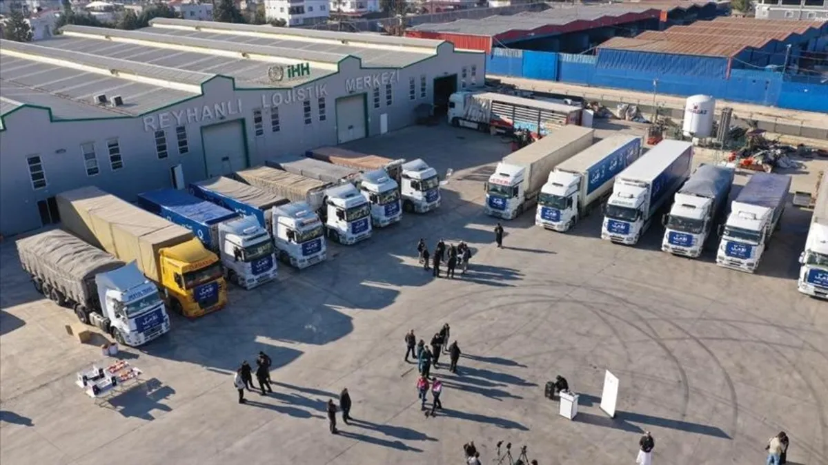 Hatay'dan Suriye'ye 24 yardım TIR'ı!