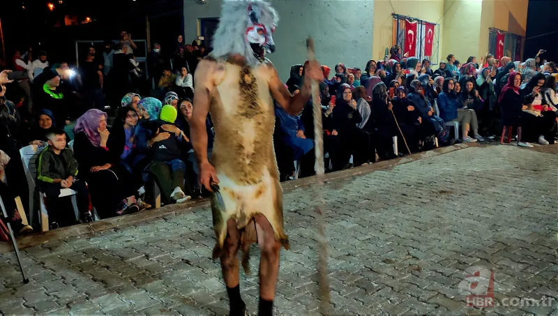 Bursa’da korkunç gelenek 200 yıldır devam ediyor! Derileri giyip… 11