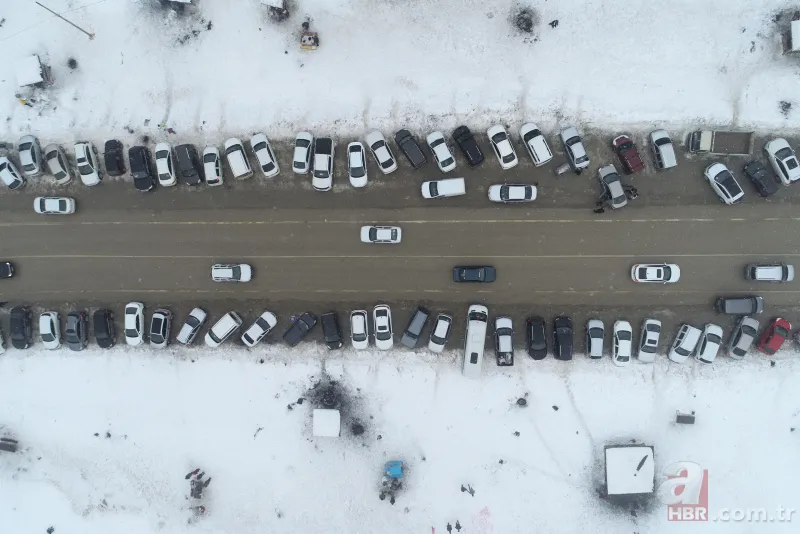 Uludağ tıklım tıklım! Metrelerce kuyruk oluştu 5