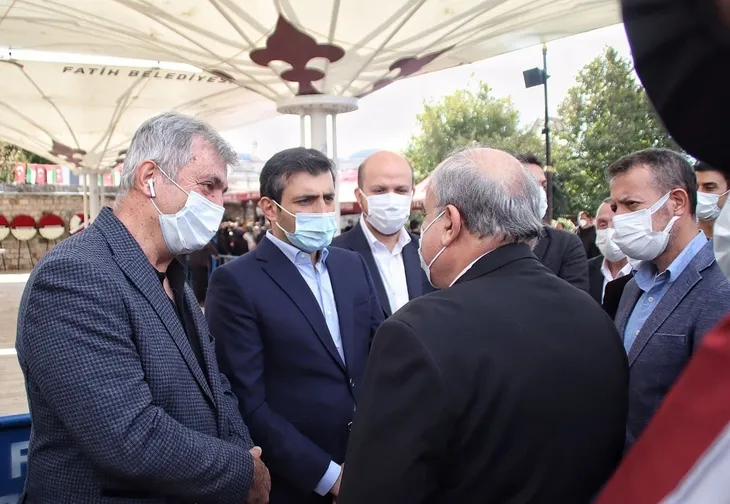 Özdemir Bayraktar son yolculuğuna uğurlandı! Sevenleri Fatih Camii'ne akın etti