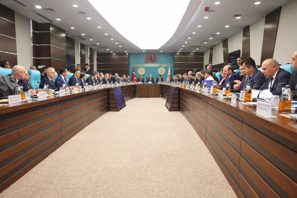 bakan-ibrahim-yumakli-acikladi-gida-denetimlerinde-535-milyon-lira-ceza-kesildi-1703779798898.jpg Bakan İbrahim Yumaklı açıkladı: Gıda denetimlerinde 535 milyon lira ceza kesildi - 1