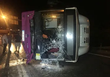 İstanbul Ümraniye’de İETT otobüsü kaza yaptı