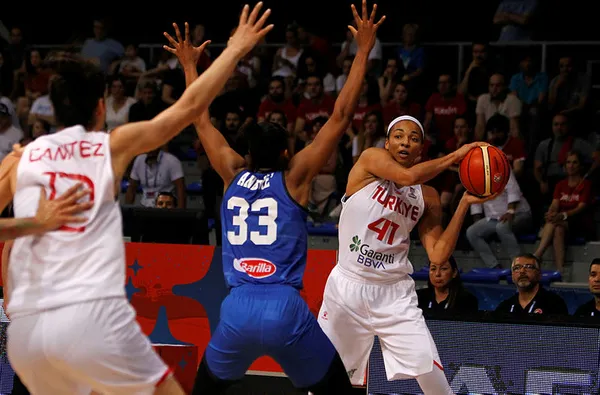 A Milli Kadın Basketbol Takımı, İtalya’ya mağlup oldu