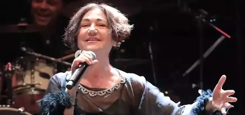Nazan Öncel’den kötü haber! Usta şarkıcı apar topar hastaneye kaldırıldı