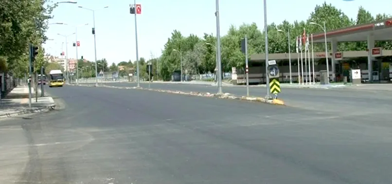 Diyarbakır’da cadde ve sokaklar boşaldı