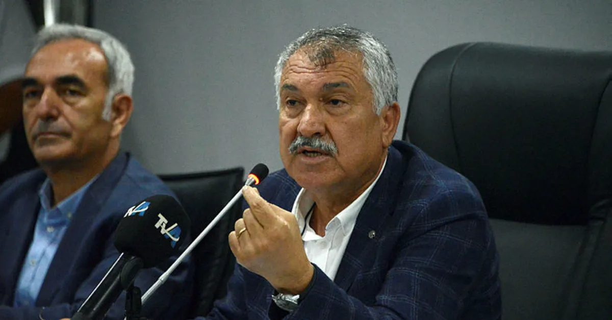 Adana'da CHP'li Zeydan Karalar sözünü tutmadı