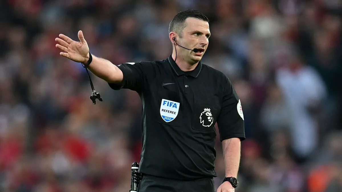 Türkiye'nin İtalya maçına dev atama: Bursa'daki kritik mücadelede İngiliz hakem Michael Oliver düdük çalacak