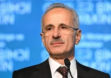 Bakan Uraloğlu açıkladı: Otoyol ve köprü geçişlerine zam yapılacak mı? | Sosyal medyada "yaş sınırlaması" yolda