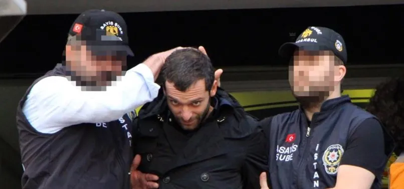 Onur Özbizerdik İstanbul'da bar kurşunladı!