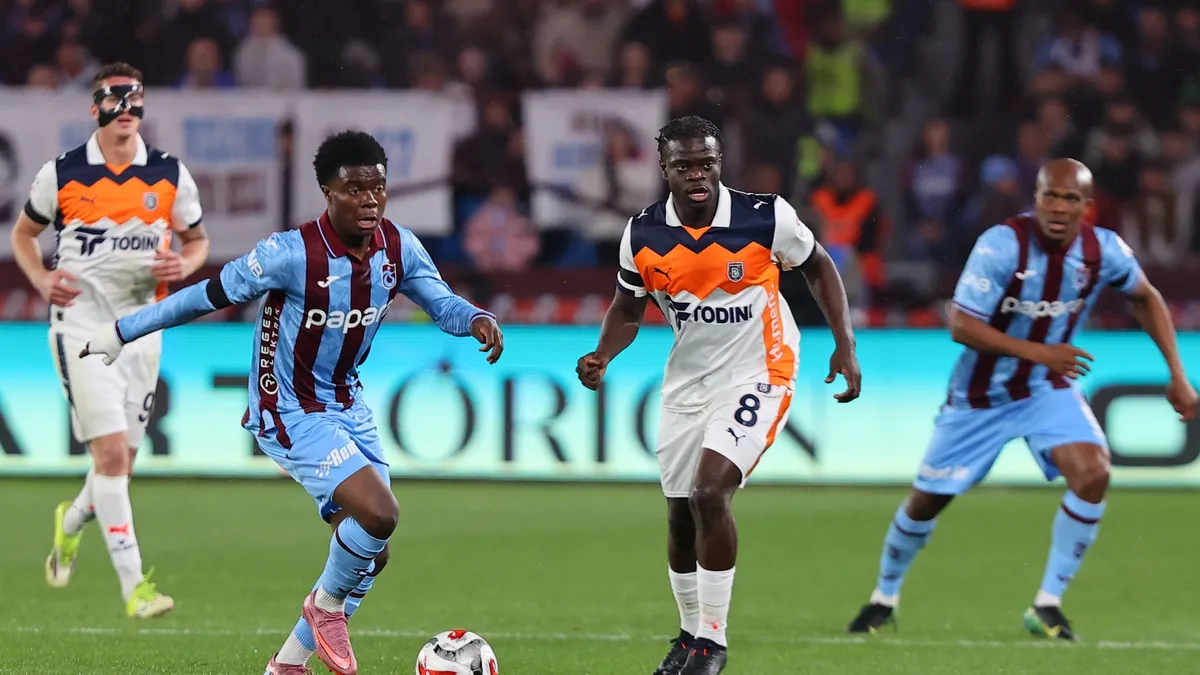 Zirve yarışında kan kaybı! Trabzonspor uzatmalarda yıkıldı