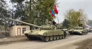 Askerler Azerbaycan ve Türk bayraklarıyla Ağdam’a girdi!