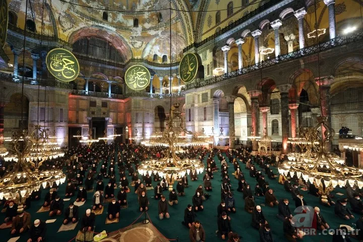 Ayasofya Camii'nde Regaip Kandili coşkuyla idrak edildi 19