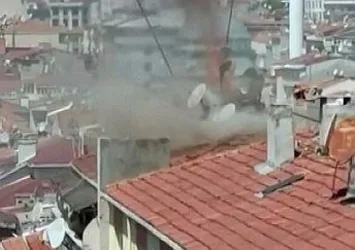 İstanbul'da yangın paniği! Dumanlar yükseldi