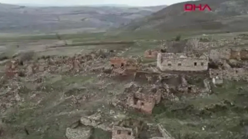 400 yıllık köyü talan ettiler! Eline kazma kürek alan oraya gidiyor