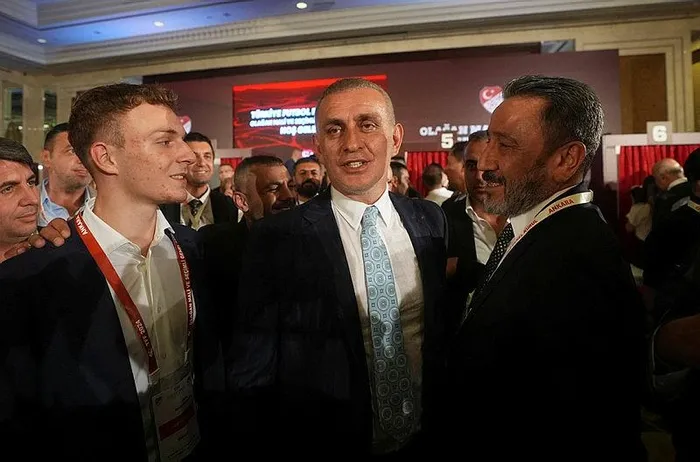 5 oy farkla zafere! TFF’nin yeni başkanı İbrahim Hacıosmanoğlu oldu | Başkan Erdoğan’dan tebrik mesajı: Hayırlı uğurlu olsun