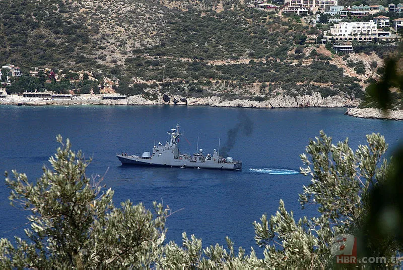 Türkiye'nin Oruç Reis ile gelen hamlesi Yunanistan'ı çılgına çevirdi! İsrail bu sabah... 14