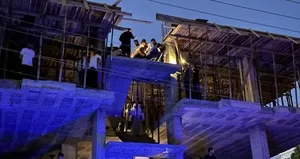 Yüksek gerilim hattına kapılan  işçi yaşamını yitirdi