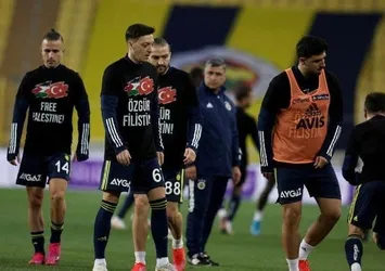 Futbolcular Filistin için tek yürek oldu!