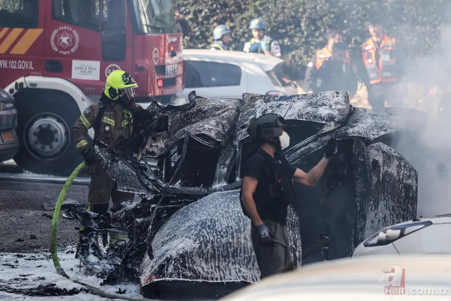 ABD ve İsrail saldırdı, İran misilleme yaptı: Tel Aviv'deki yıkım böyle kaydedildi 21