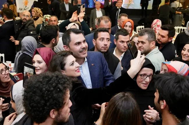 rizelilerle-iftar-programi-cumhur-ittifaki-istanbul-adayi-murat-kurum-istanbulu-asla-kendi-kaderine-terk-etmey-1711566309314.jpg Rizelilerle iftar programı | Cumhur İttifakı İstanbul adayı Murat Kurum: İstanbul’u asla kendi kaderine terk etmeyeceğiz - 8