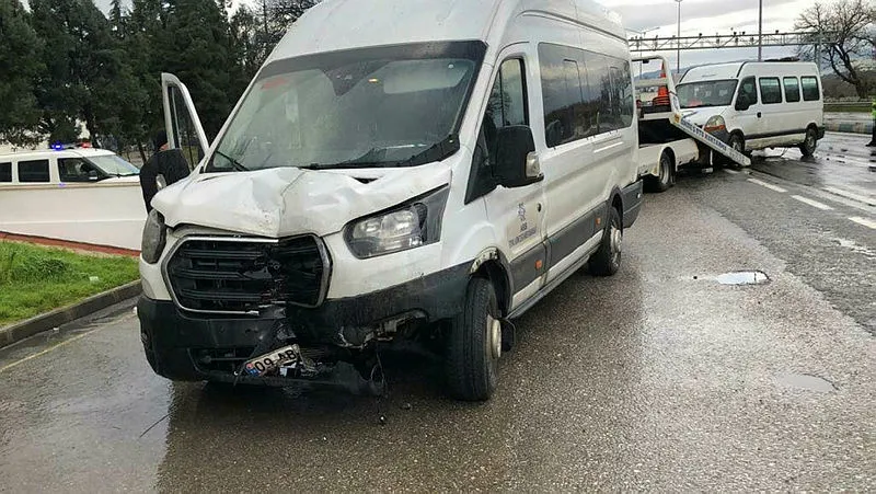 Aydın'da servis minibüsleri çarpıştı: 11 yaralı - 1