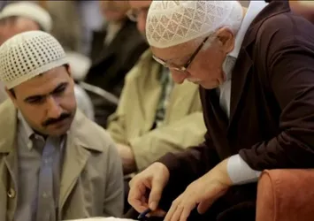 FETÖ'nün 'mahrem imamları'na operasyon
