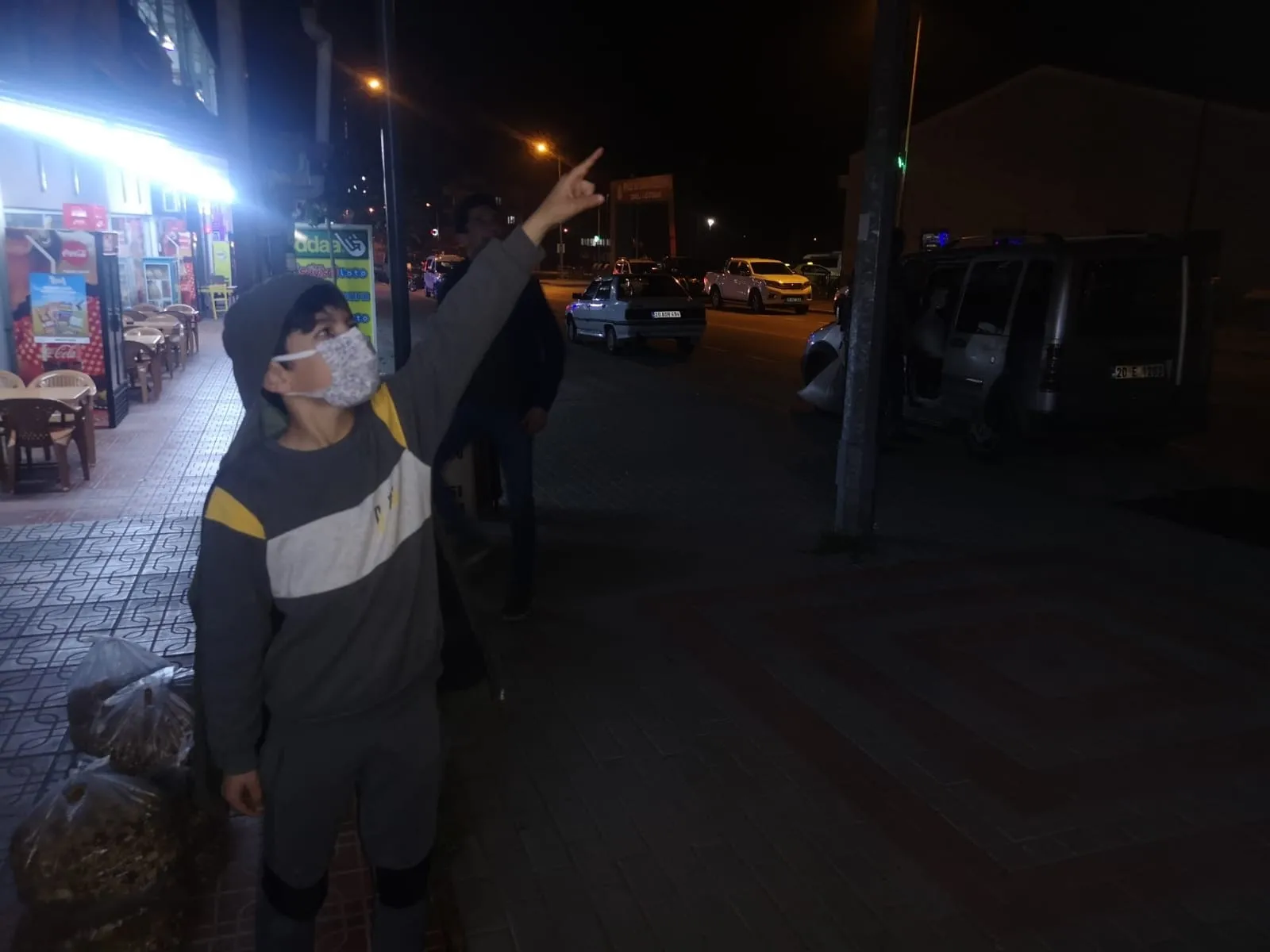 Denizli semalarındaki ışık ‘UFO’ söylentilerini beraberinde getirdi