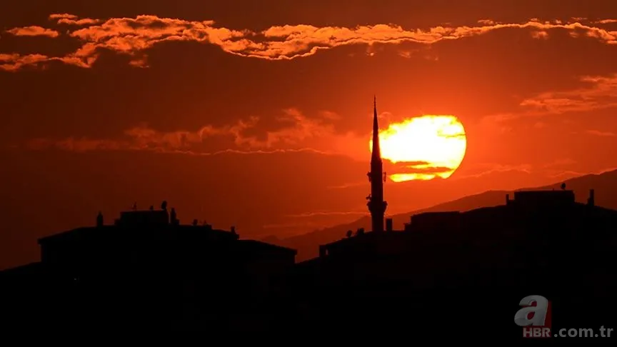 Üç aylar ne zaman başlıyor? 2023 dini günler takvimi: Ramazan ayı, Kurban Bayramı, kandil günleri ne zaman? 3