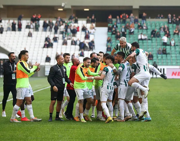 fenerbahce-giresunspor-maci-ne-zaman-saat-kacta-2022-super-lig-14-hafta-fb-giresunspor-maci-hangi-kanalda-1668081510446.jpg Fenerbahçe Giresunspor maçı ne zaman, saat kaçta? 2022 Süper Lig 14. hafta FB Giresunspor maçı hangi kanalda? - 4