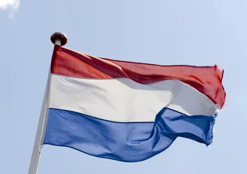 Hollanda'dan PKK'ya izin