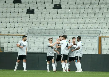Beşiktaş'ta ayrılık! Güven Yalçın yolcu