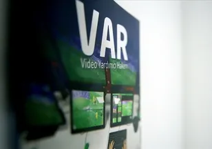 Tartışma yaratan pozisyonun VAR kayıtlarını TFF açıkladı! İşte hakemler arasında geçen diyaloglar