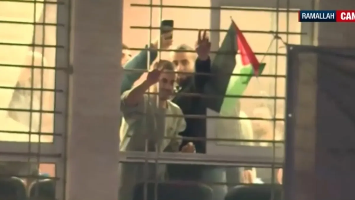 110 Filistinli aileleriyle kavuşuyor!