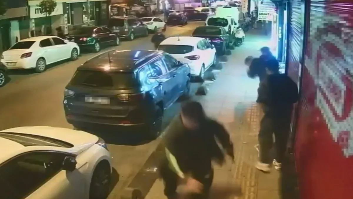 Esenler’de silahlı kavga! İki kişi birbirini yaraladı