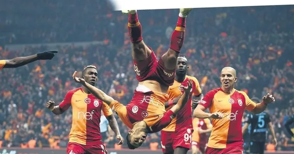 galatasarayin-misirli-yildizi-mostafa-mohamed-kadikoyu-yikti-tarihe-gecti-1612748428557.jpg Galatasaraylı Mostafa Mohamed Kadıköy’ü salladı! Mısırlı golcü tarihe geçti - 7