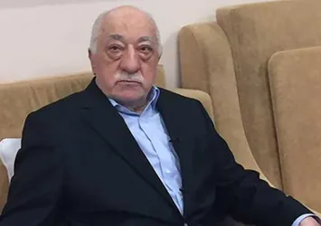 Teröristbaşı Gülen'in avukatı tutuklandı