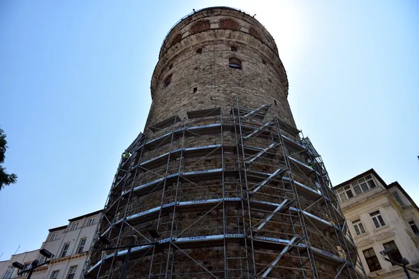 Galata Kulesi'nin restorasyon çalışmalarına Ebabil kuşları için ara verildi - 4