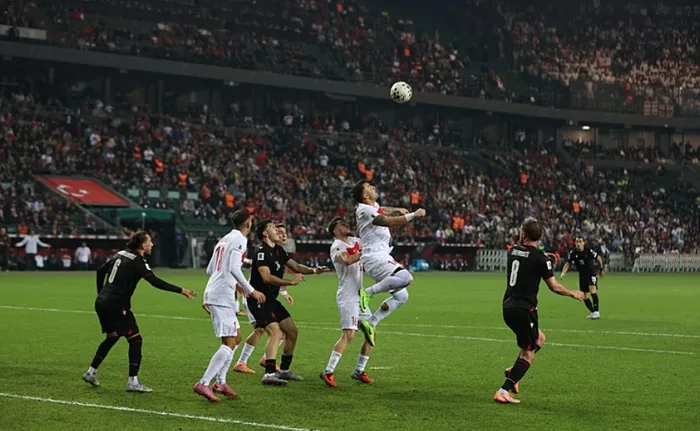 bizim-cocuklar-sov-yapti-gurcistani-sahada-sildi-supurdu-1760475543456.jpg Foto: AA