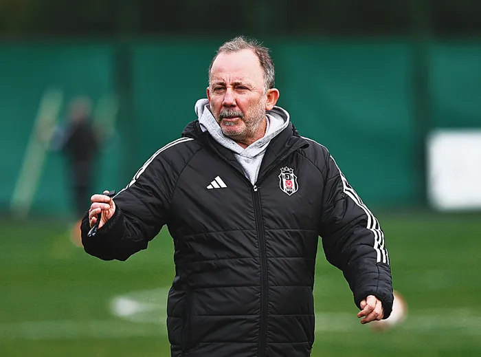 Beşiktaş Konyaspor maçı! Sergen Yalçın'dan ilk 11 kararı - 1