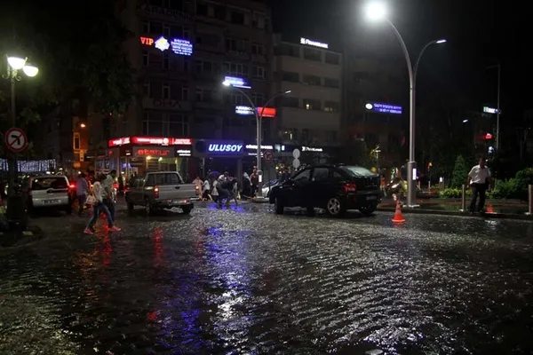 Meteoroloji'den Karadeniz için sağanak yağış uyarısı - 4