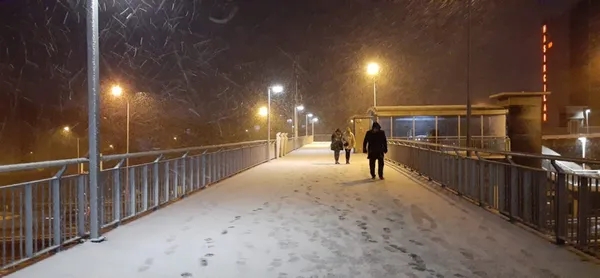 İstanbul’da kar yağışı başladı! İstanbul’a öğle saatlerinden sonrası için flaş kar uyarısı