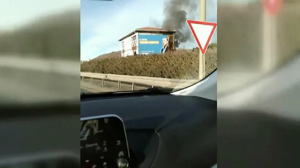 Ankara'da Başkan Erdoğan'ın posterini yakan kişiye gözaltı - 2