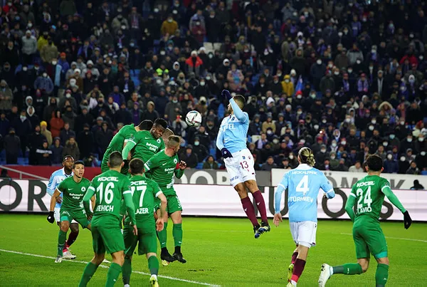 trabzonspor-1-giresunspor-1-mac-sonucu-firtina-evinde-giresuna-takildi-1642619827256.jpg Trabzonspor: 1 - Giresunspor: 1 MAÇ SONUCU | Fırtına evinde Giresun'a takıldı - 3