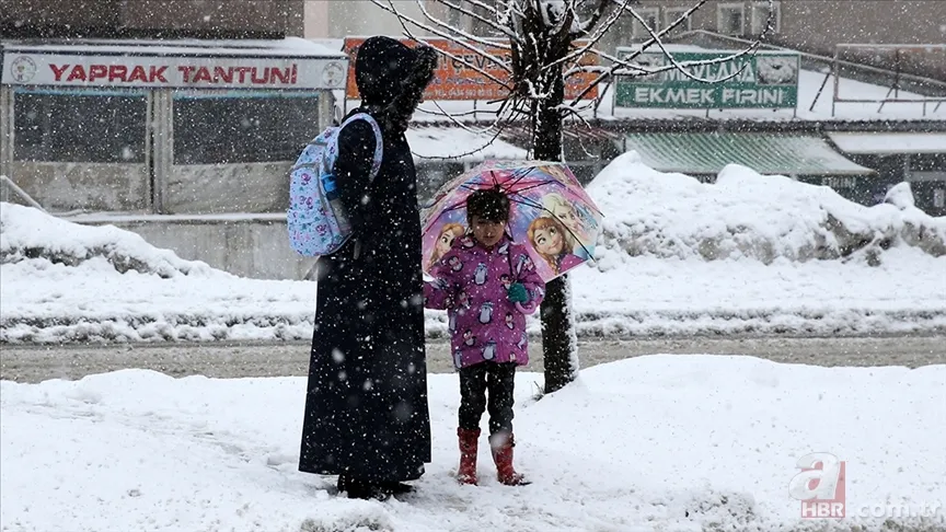 26 Aralık bugün okullar tatil mi? Hangi illerde okullar tatil edildi? Isparta, Antalya, Kırklareli... Valilik açıkladı! 5