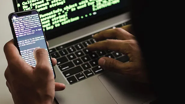 kullanici-bilgileriniz-tehlikede-iphone-ve-android-cihazlarinizi-en-az-haftada-bir-defa-kapatip-acin-1717682580377.jpg Kullanıcı Bilgileriniz Tehlikede: iPhone ve Android Cihazlarınızı En Az Haftada Bir Defa Kapatıp Açın… - 7