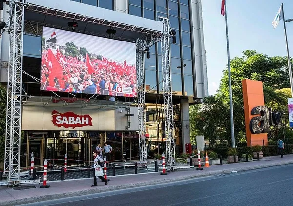 1658376614875.jpeg Şehit Servet Asmaz'ın ağabeyi o geceyi anlattı: Turkuvaz Medya olmasa bizi yalana boğacaklardı - 3
