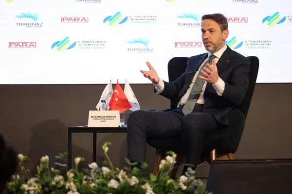 Enerji ve Tabii Kaynaklar Bakanı Alparslan Bayraktar: Türkmen gazını Türkiye’ye getirmek için anlaşma yaptık