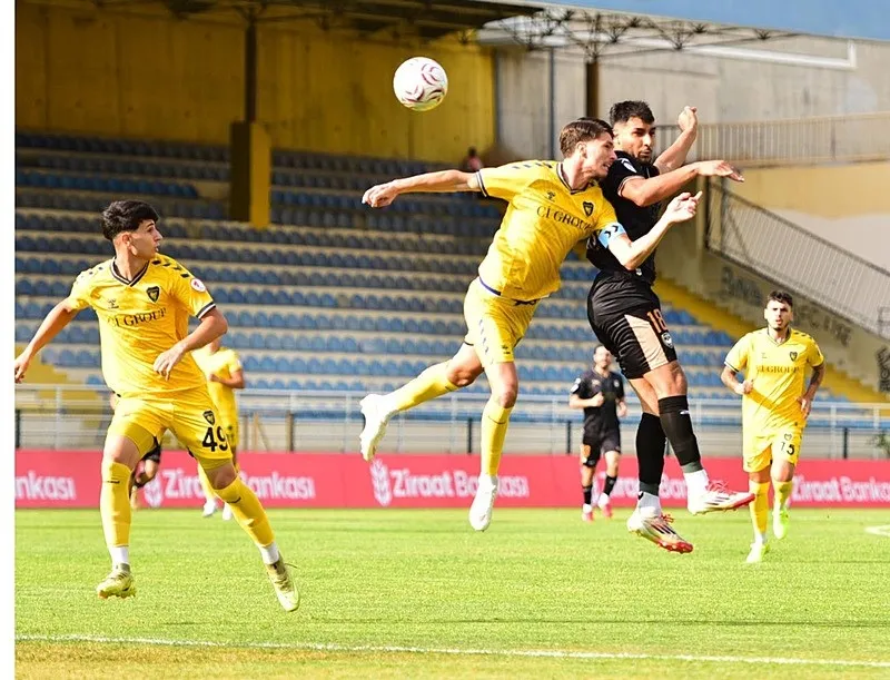 bucaspor-ztkda-evinde-yikildi-gaziemir-bir-ust-turda-1789574491288.jpeg Bucaspor ZTK'da evinde yıkıldı! Gaziemir bir üst turda - 1