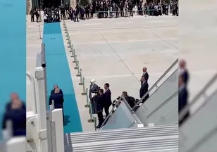 Trump'ı Erdoğan karşıladı! İşte kamera arkası görüntüler
