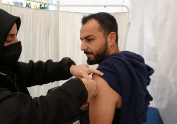 En çok aşı olan iller hangileri? İki doz aşıda oran yüzde 80'i geçti
